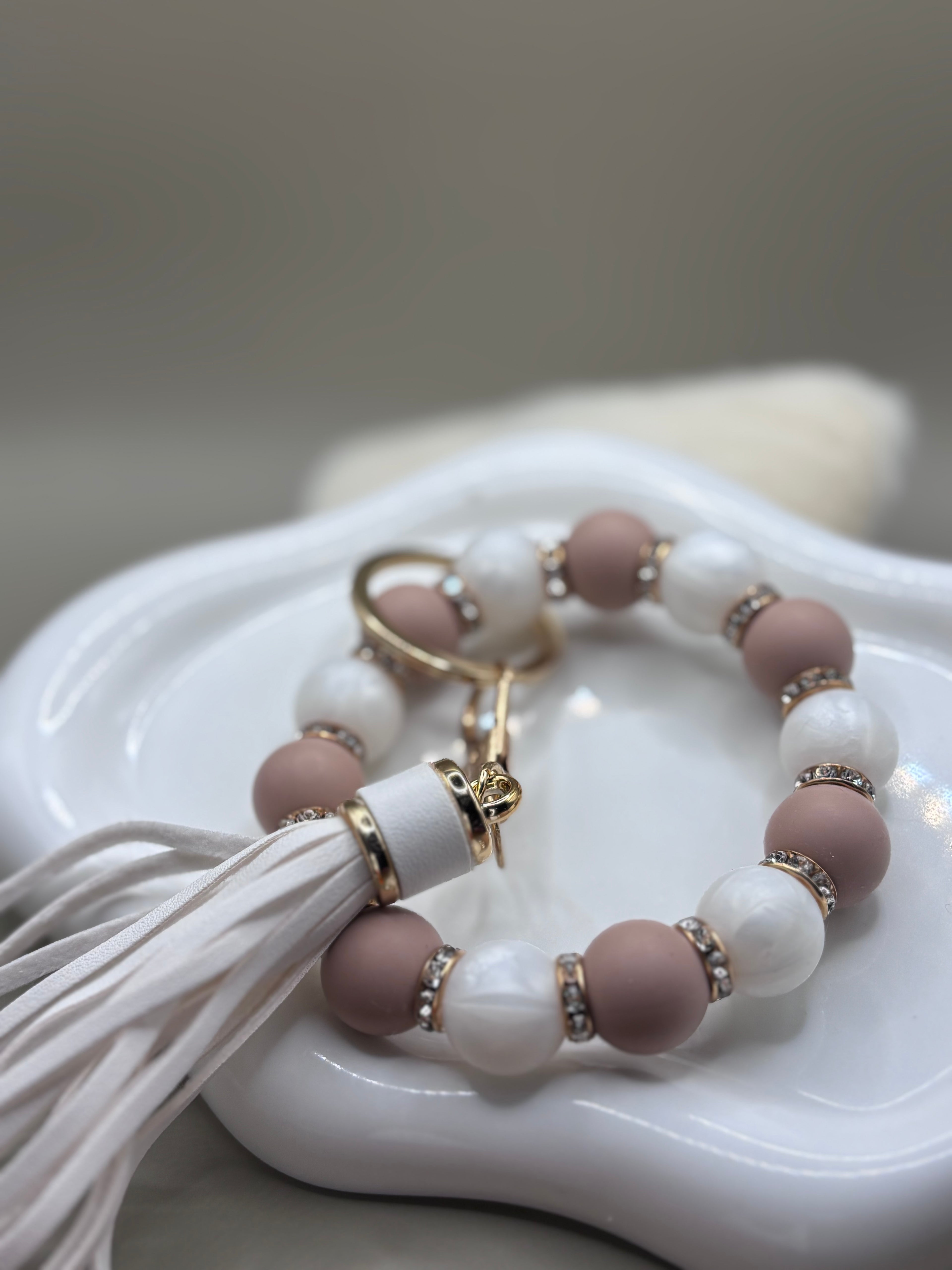 Everyday Charm – Wit/Beige